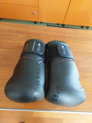 Guantes de boxeo ERGO. Adulto 12oz. Sin usar