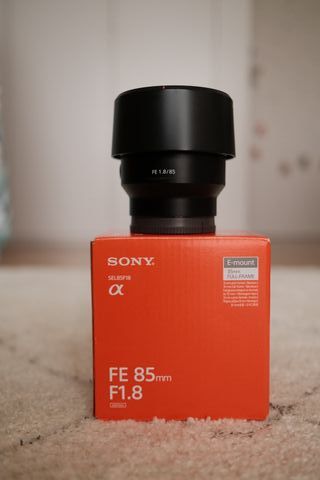 Sony FE 85mm f/1.8 E-mount