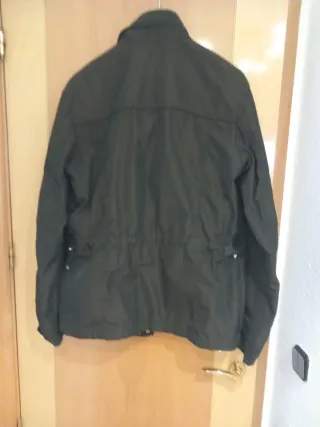 Cazadora estilo motero negra