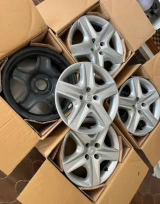 Llanta de acero R16 Sandero Stepway ll 2013