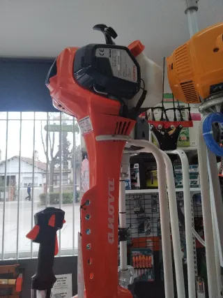 Desbrozadora Anova D63BA