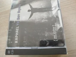Lote 6 CDs y 2 DVDs de Raphael