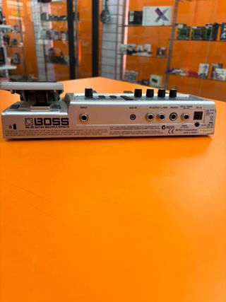Pedalera Boss ME-20 Multiefectos