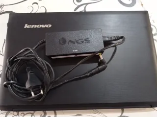 Portátil Lenovo Negro