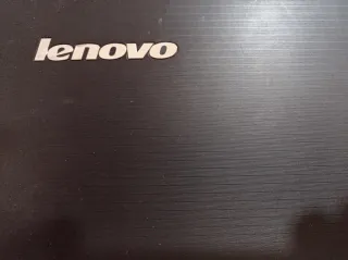 Portátil Lenovo Negro