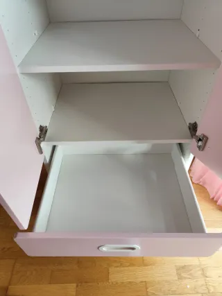 Armario infantil rosa 2 puertas y 3 cajones