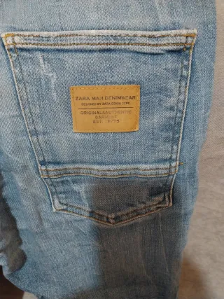 Pantalón vaquero hombre desgastado