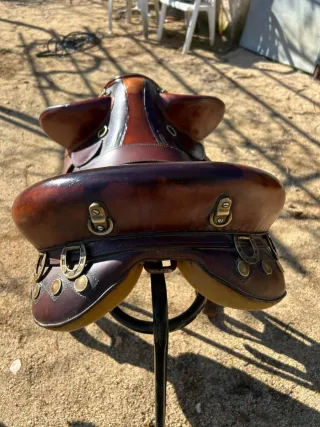 Silla de montar a caballo australiana