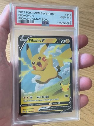 2021 Pokémon SWSH #143 Pikachu V PSA 10