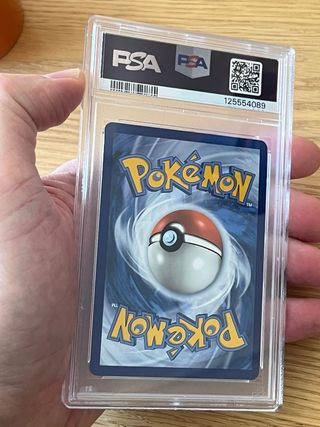 2021 Pokémon SWSH #143 Pikachu V PSA 10