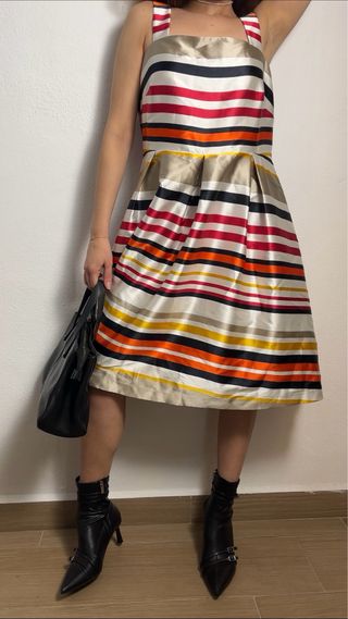 Vestido de fiesta con rayas