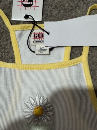 Camiseta Guess Mujer Blanca y Amarilla