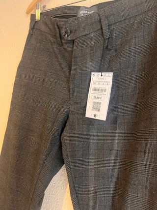 Pantalón cuadros Sfera Talla 42
