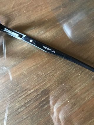 Occhiali da vista neri e rossi