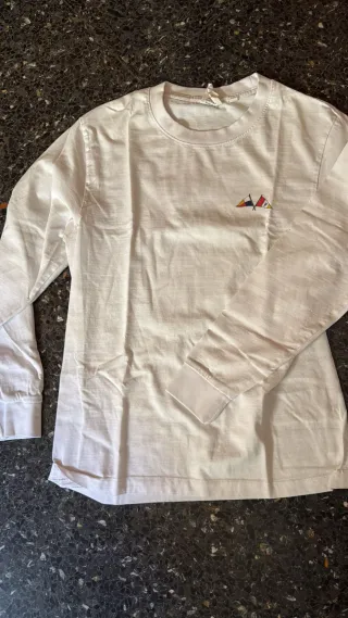 Camisa manga larga blanca con diseño