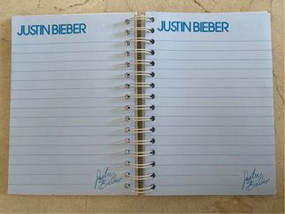 Cuanderno Justin Bieber con luces y sonido.