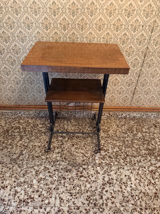Mesa auxiliar madera y metal