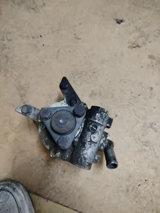 Bomba dirección BMW 318is M44