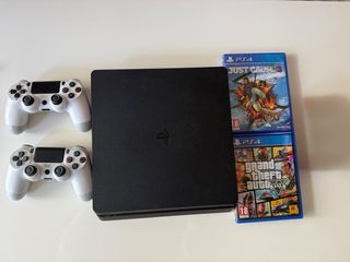 PS4 (Playstation 4) con 2 mandos y juegos