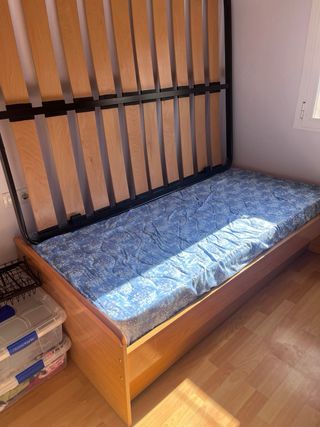 Cama nido con dos somier de madera de 90.