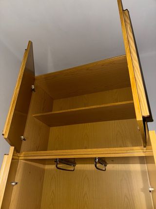 Armario de madera