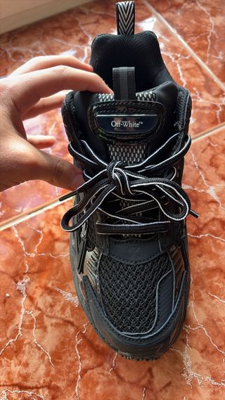 Off-White Zapatillas Negras Be Right Back