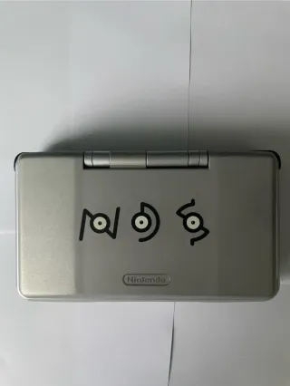 Nintendo DS Unown Argento