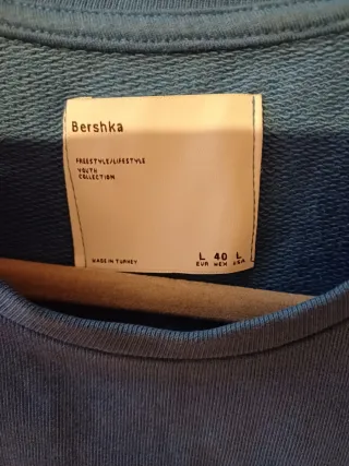 Set 2 maglie da uomo,taglia L,Bershka