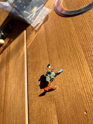 Pin Daffy Duck Guitarra Años 90
