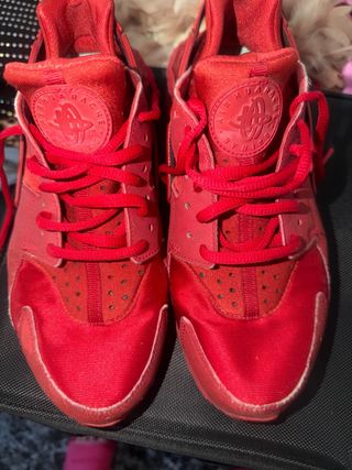Nike Huarache Rojas Talla 40