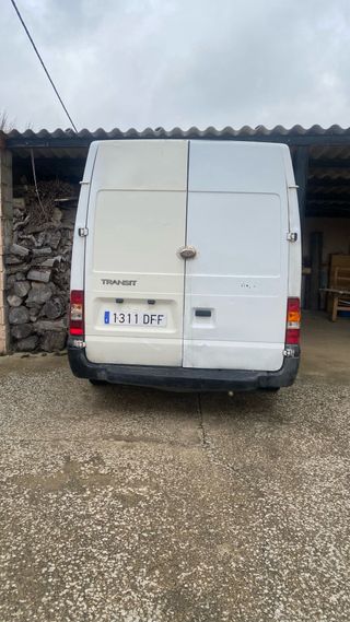 Ford E-Transit 2005