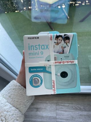 Cámara Instax Mini 9 Fujifilm Azul nueva