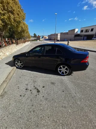 Mercedes-Benz Clase C 2006