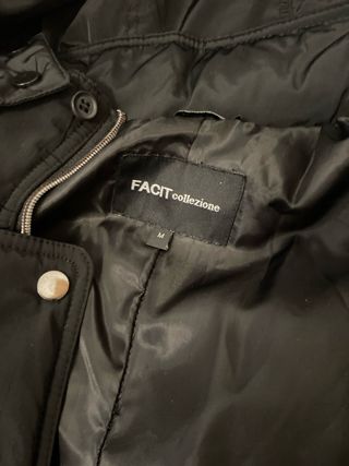 Giubbotto Facit nero con cappuccio