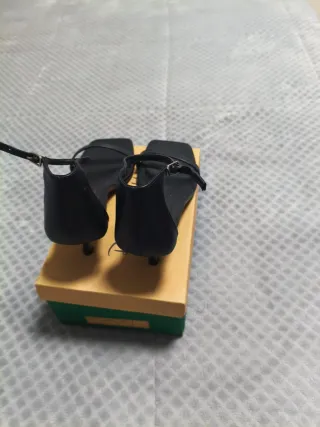 Sandalias tacón negras Primark