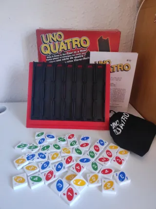 Juego de mesa UNO Quatro