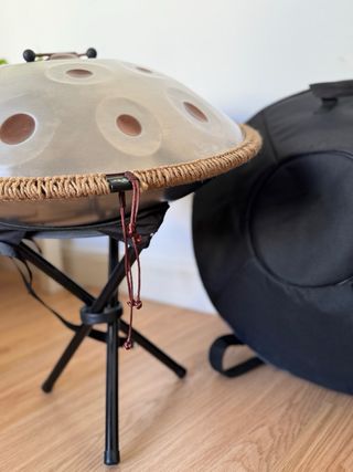 Handpan OvniDrum 12 notas + funda y pie