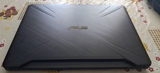 Portátil Asus TUF Gaming FX505DT.