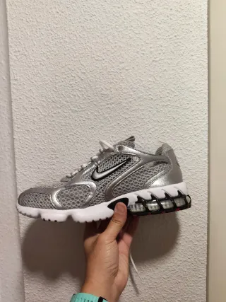 T40 Nike Air Max Spiridon Cage 2 plateadas