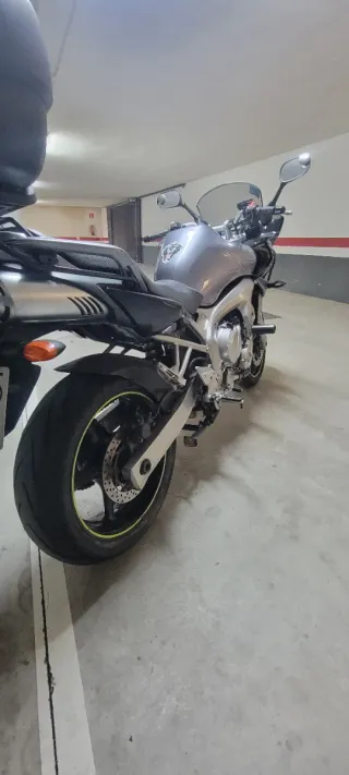 Yamaha FZ6 S1