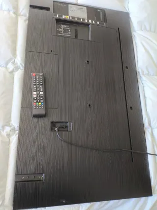 Samsung UE40NU7115K - Mitad pantalla no funciona