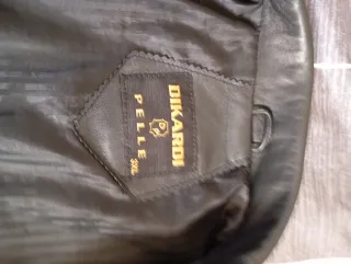 Chaqueta de piel nueva de trinca color negra talla