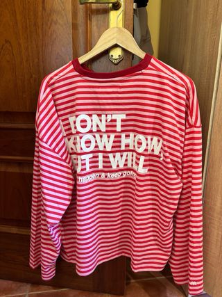 Camiseta rayas roja y rosa