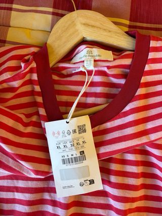 Camiseta rayas roja y rosa