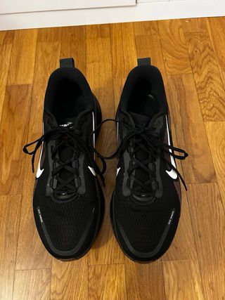 Nike Vomero 18 Talla 45.5