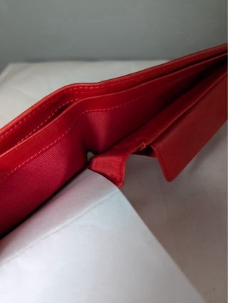 Cartera Cabane de ZUCCa Piel Roja Made in Japan