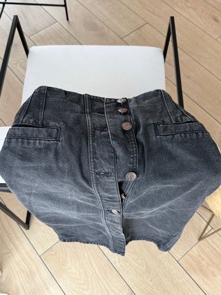 Falda vaquera Bimba y Lola gris