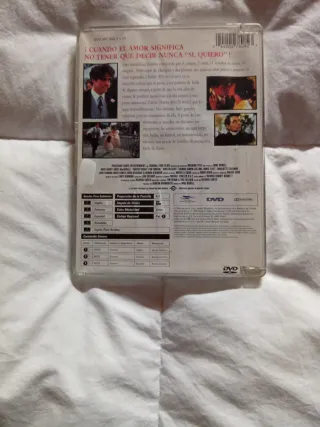 DVD Cuatro Bodas y un Funeral