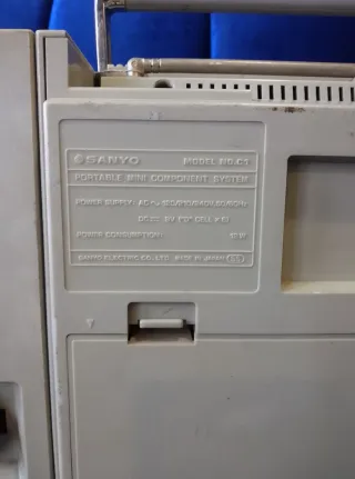 Radio Cassette Sanyo Plata