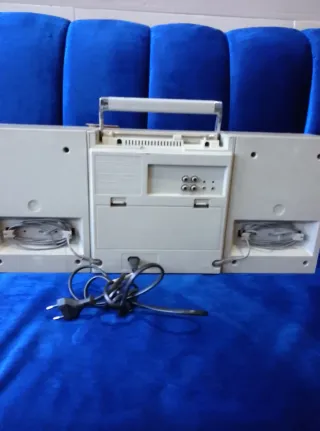 Radio Cassette Sanyo Plata